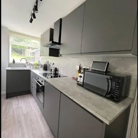 Modern 3 Bedroom Home, Close To City Centre And Peak District Heeley Exterior photo