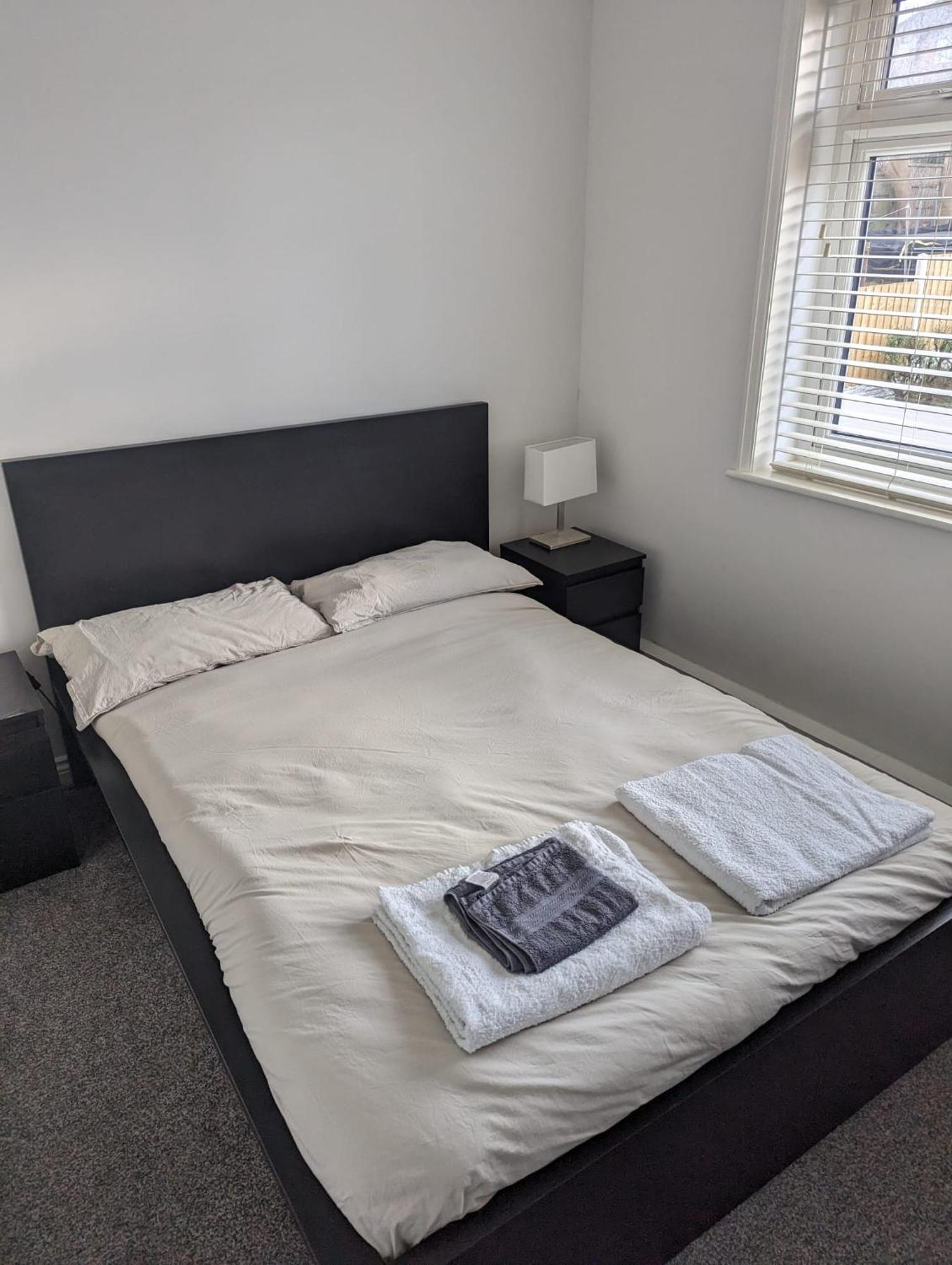 Modern 3 Bedroom Home, Close To Centre And Peak District Holiday home *