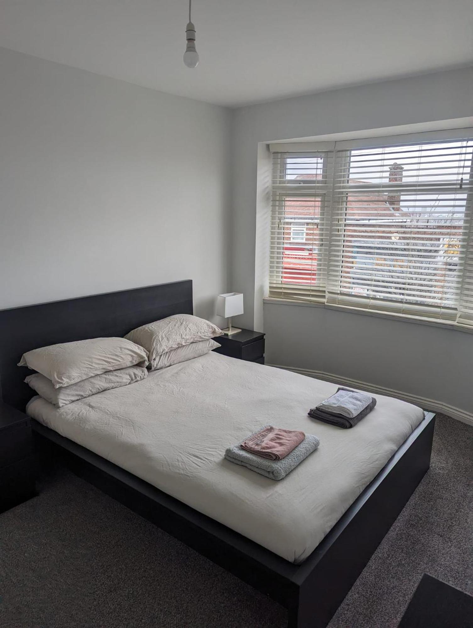 Modern 3 Bedroom Home, Close To Centre And Peak District Holiday home Heeley